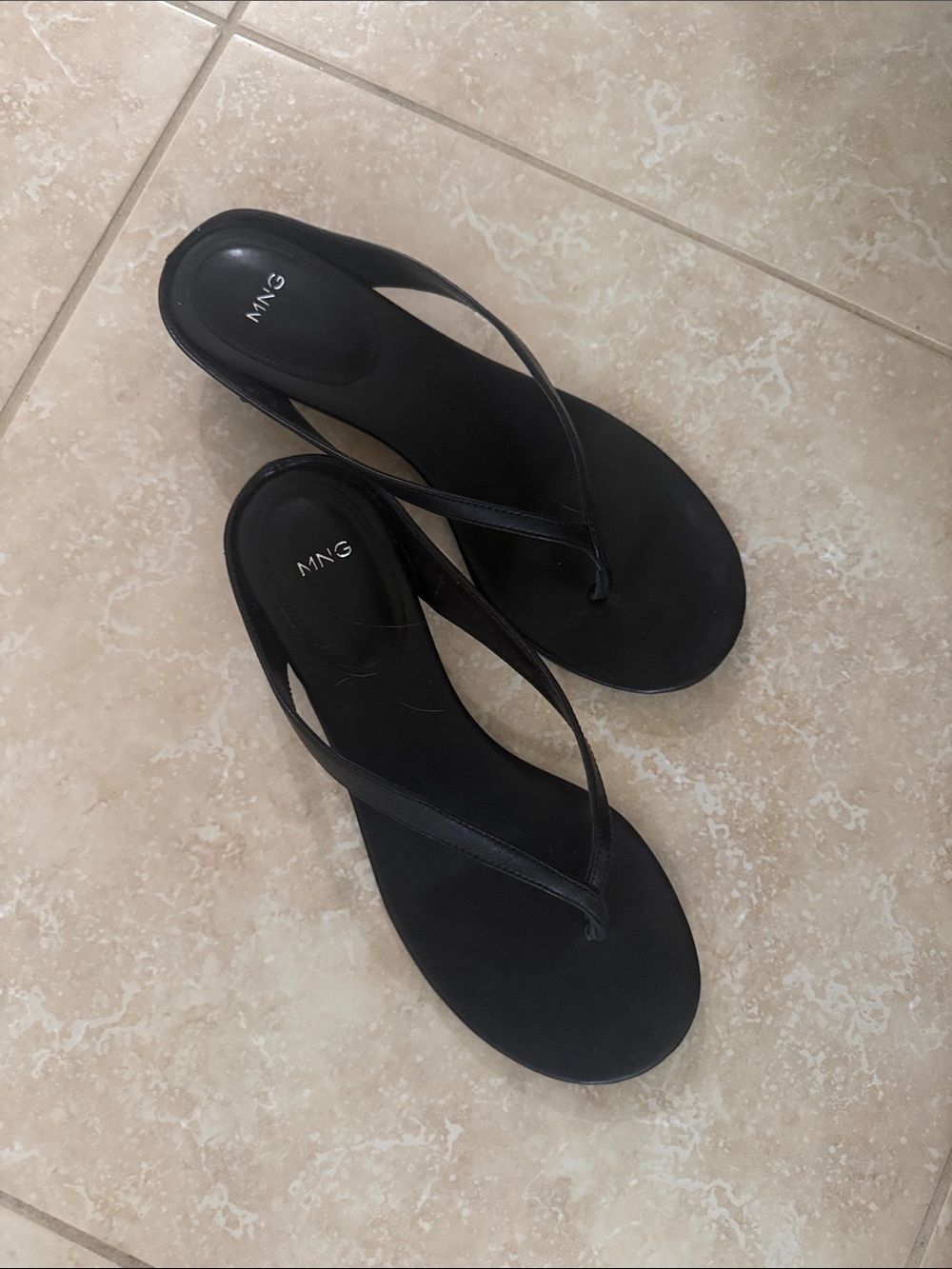Mango Black Minimal Leather Thong Wedge Sandals - Picture 3 of 5